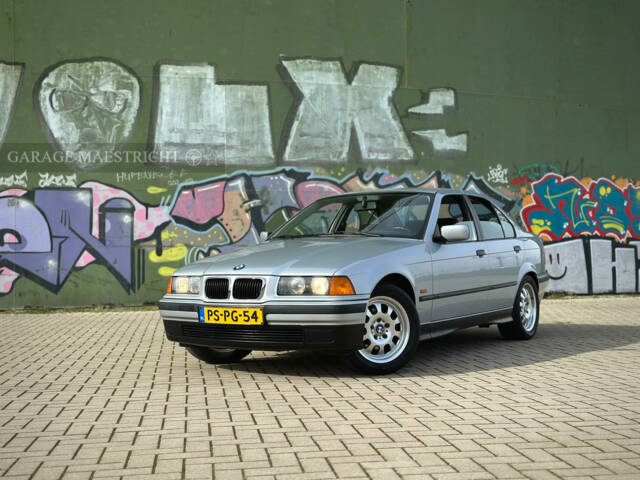 Bild 1/100 von BMW 318is (1996)