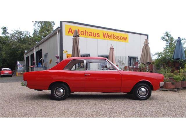 Bild 1/10 von Opel Rekord 1700 S (1971)