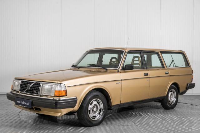 Image 1/1 of Volvo 245 GL D (1981)