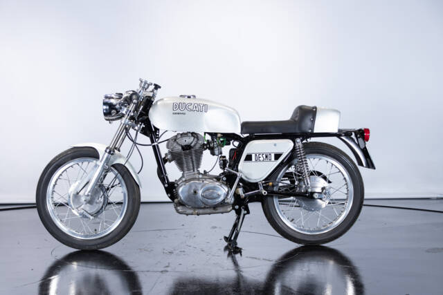 Bild 1/41 von Ducati DUMMY (1972)