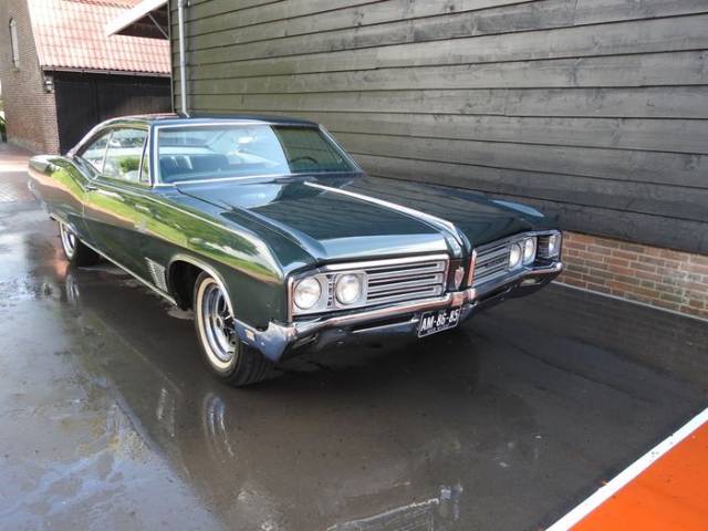 Image 1/9 of Buick Wildcat Sport Coupe (1968)