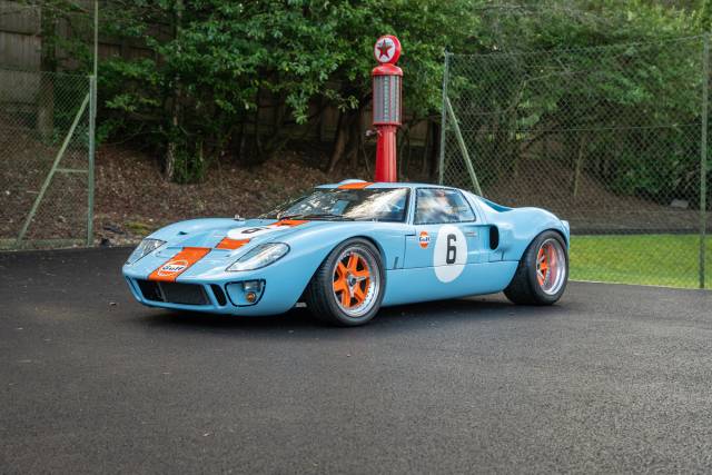 Immagine 1/32 di Ford GT40 (1965)