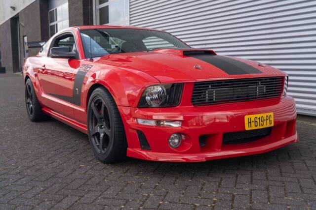 Image 1/7 de Ford Mustang GT (2008)