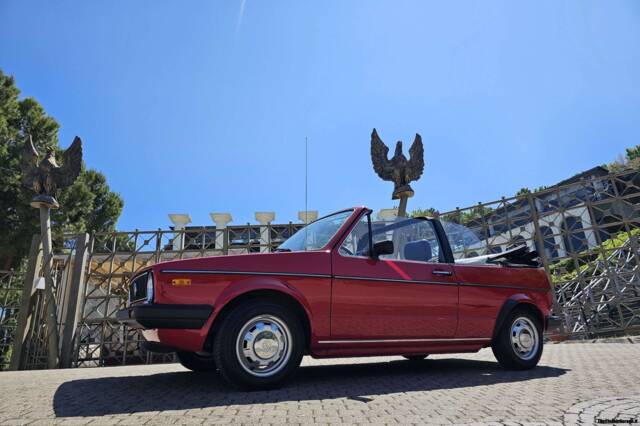 Imagen 1/50 de Volkswagen Golf Mk I Convertible 1.1 (1981)