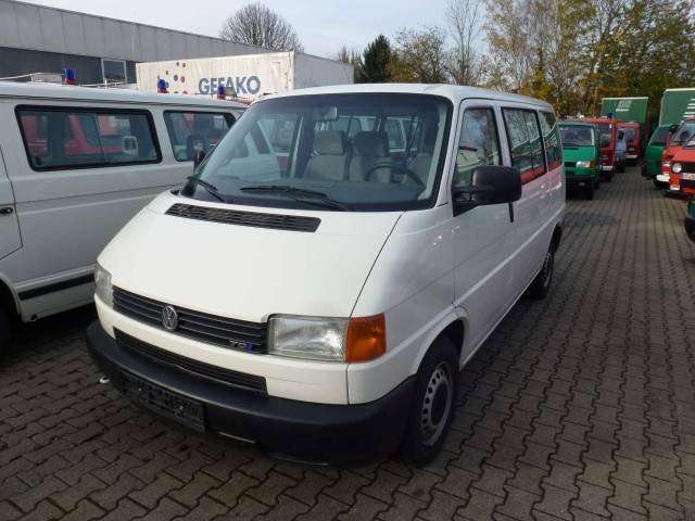 Bild 1/15 von Volkswagen T4 Caravelle 2.5 (2001)