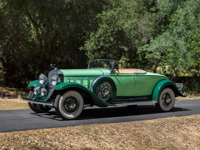 Image 1/50 of Cadillac V-12 (1931)