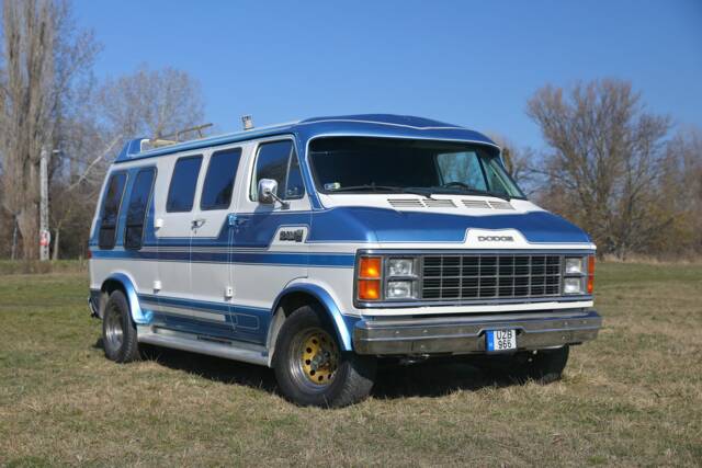 Bild 1/8 von Dodge Ram Van (1982)