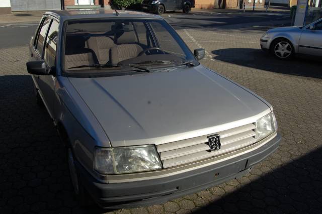 Bild 1/12 von Peugeot 309 (1991)