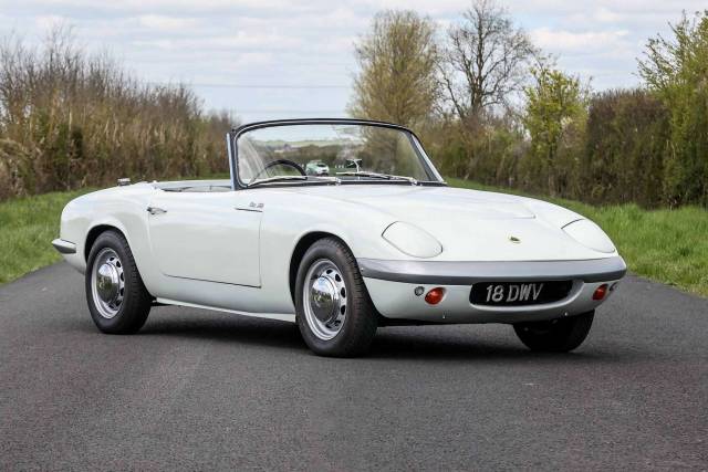 Image 1/27 of Lotus Elan (1964)