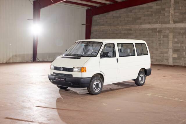 Bild 1/56 von Volkswagen T4 Kombi 2.0 (1998)