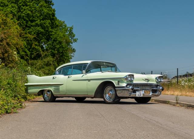 Afbeelding 1/15 van Cadillac 62 Sedan DeVille (1958)