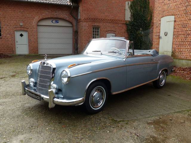 Mercedes-Benz 220 S Convertible (W 180) 1958