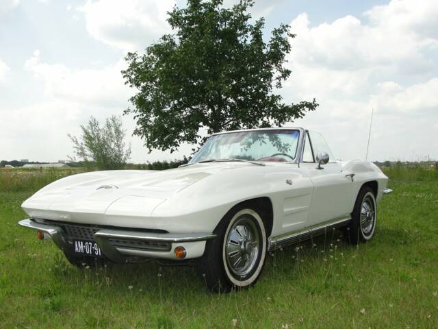 Afbeelding 1/8 van Chevrolet Corvette Sting Ray Convertible (1964)