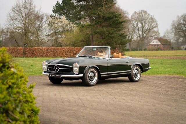 Image 1/25 of Mercedes-Benz 230 SL (1964)