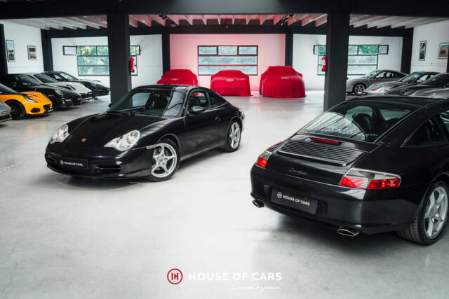 Image 1/24 of Porsche 911 Carrera (2002)