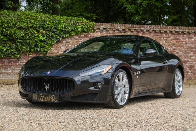 Image 1/50 of Maserati GranTurismo S (2008)