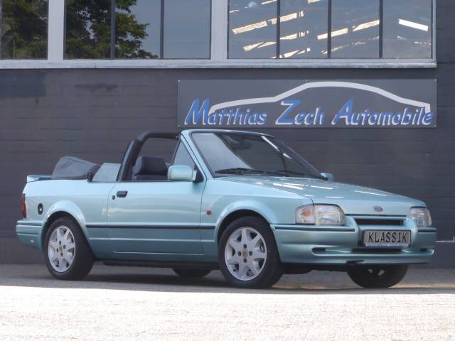 Bild 1/50 von Ford Escort XR3i (1990)