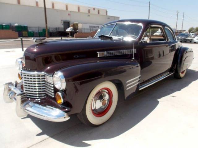 Image 1/21 of Cadillac 62 Club Coupe (1941)