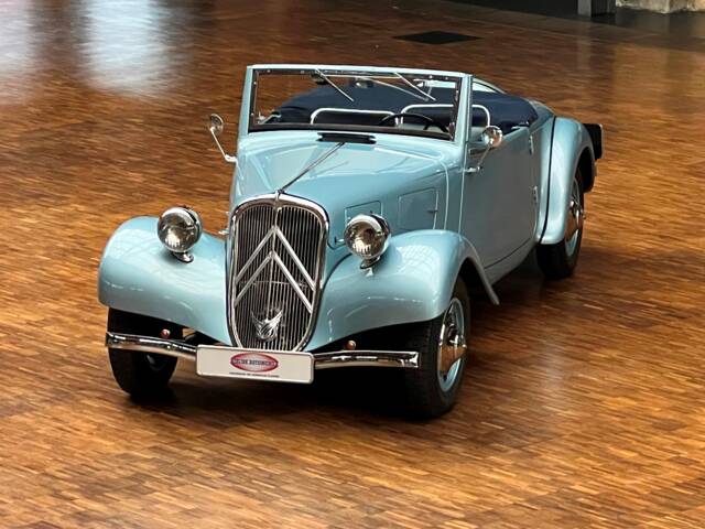 Image 1/39 of Citroën Traction Avant 11 BL Légère (1939)