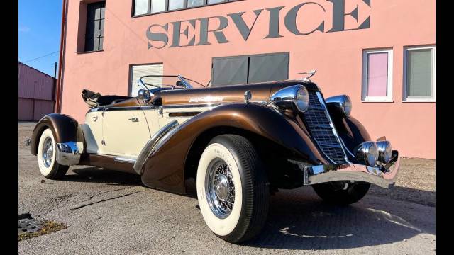 Image 1/11 of Auburn 851 Boattail Speedster (1935)