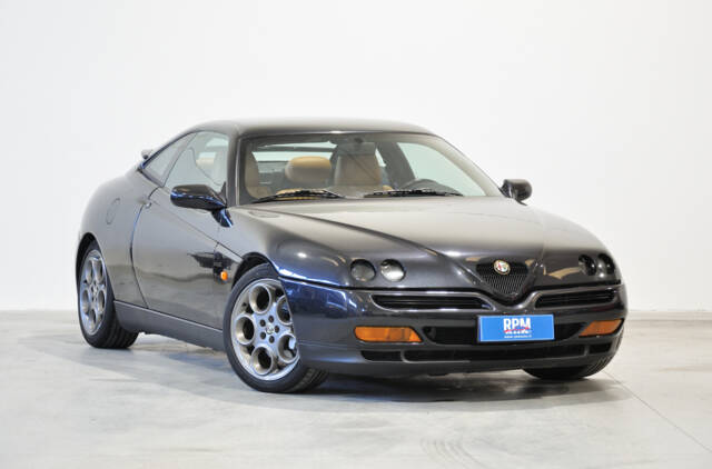 Image 1/30 of Alfa Romeo GTV 2.0 V6 Turbo (1996)
