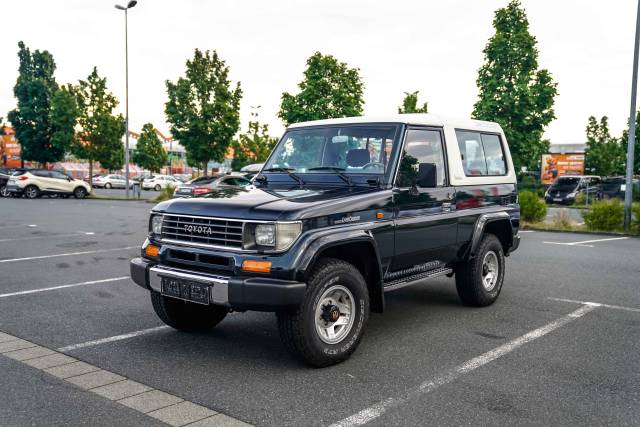 Afbeelding 1/41 van Toyota Land Cruiser BJ70 (1994)