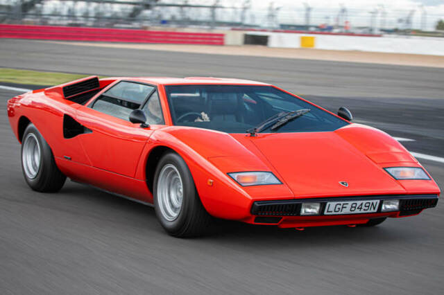 Image 1/50 de Lamborghini Countach LP 400 (1975)