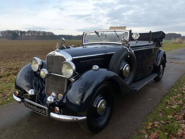 Mercedes-Bernz 230 Convertible B (W143) 1937