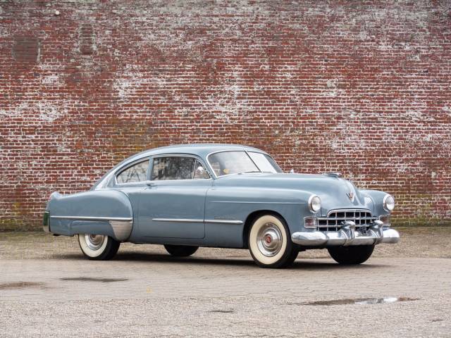 Image 1/39 of Cadillac 62 Club Coupe (1948)