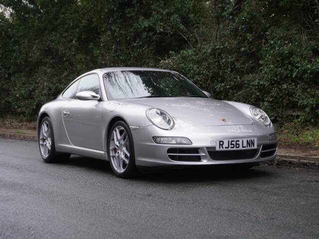 Image 1/17 de Porsche 911 Carrera S (2006)