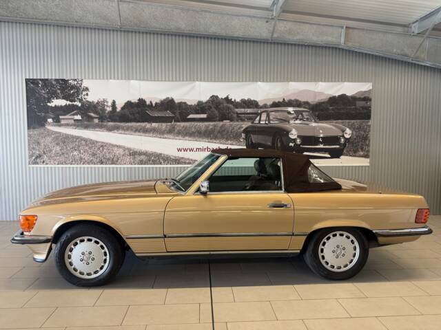 Image 1/18 of Mercedes-Benz 560 SL (1986)