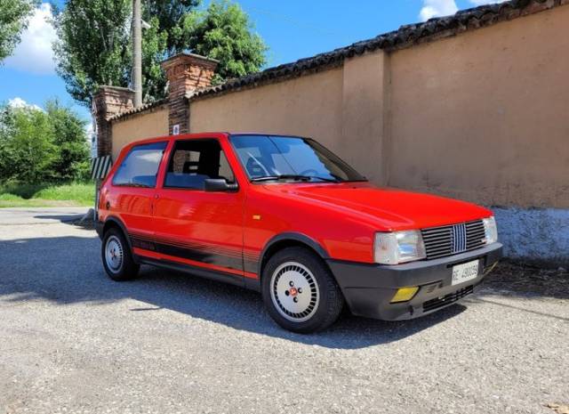 Image 1/7 de FIAT Uno Turbo i.e. (1986)