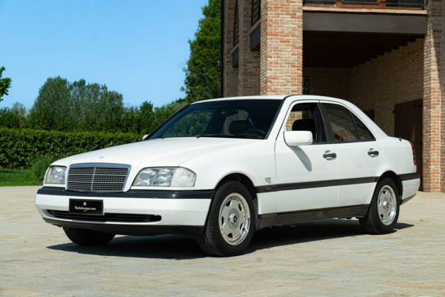 Image 1/50 of Mercedes-Benz C 200 Kompressor (1996)
