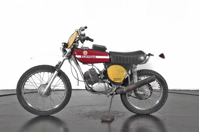 Bild 1/15 von Ancillotti DUMMY (1977)
