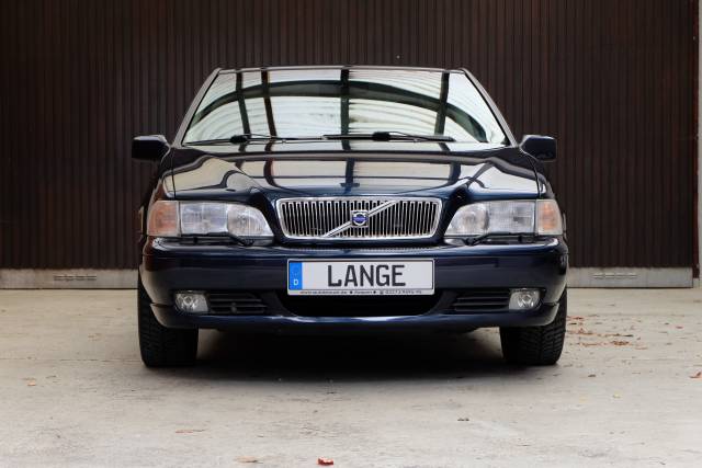 Afbeelding 1/43 van Volvo S 70 2.5 (1999)