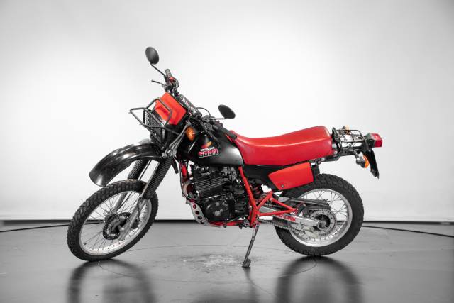 Bild 1/28 von Honda DUMMY (1985)