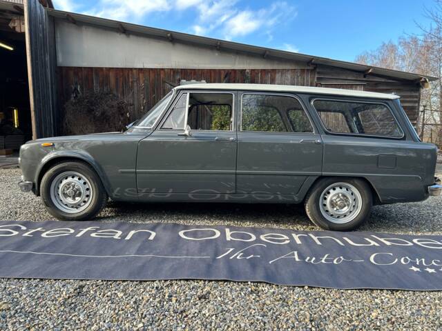 Bild 1/43 von Alfa Romeo Giulia 1600 Giardinetta (1971)