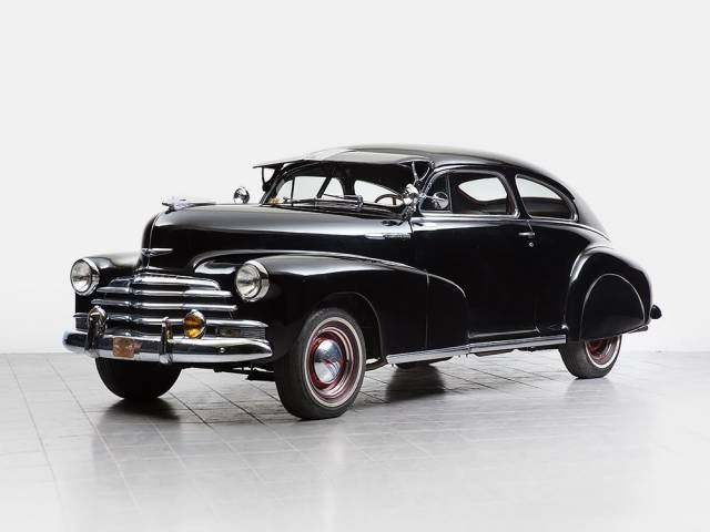 Image 1/21 of Chevrolet Fleetline Aerosedan (1948)