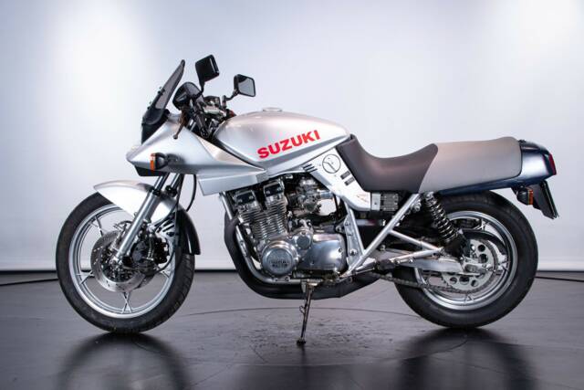 Bild 1/50 von Suzuki GSX 1100 SZ Katana (1982)