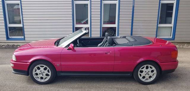 Image 1/25 de Audi Cabriolet 2.8 (1995)