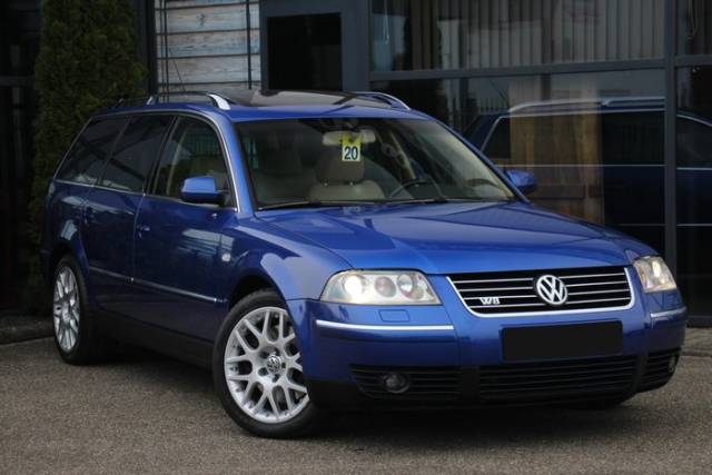 Image 1/7 of Volkswagen Passat 4.0 W8 (2003)