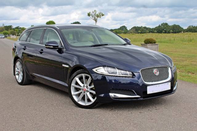Image 1/5 of Jaguar XF 3.0 D Sportbrake (2014)
