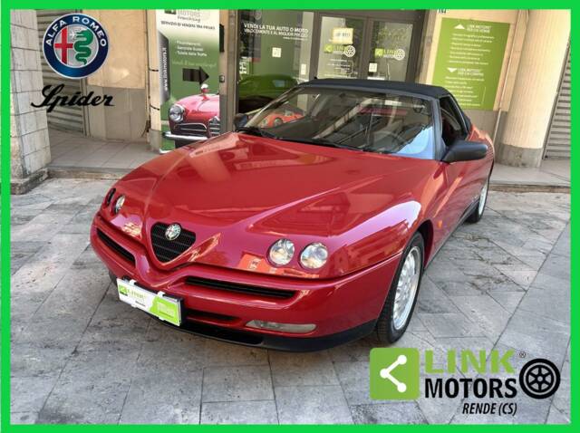 Image 1/10 of Alfa Romeo Spider 2.0 Twin Spark 16V (1995)
