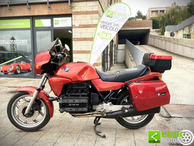 Image 1/10 de BMW DUMMY (1984)
