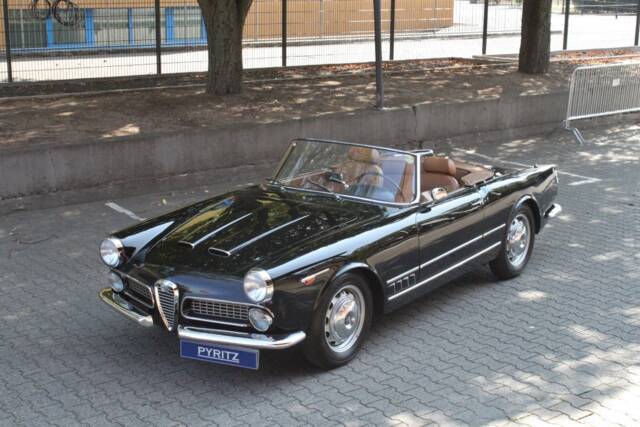 Image 1/20 of Alfa Romeo 2000 Spider (1960)
