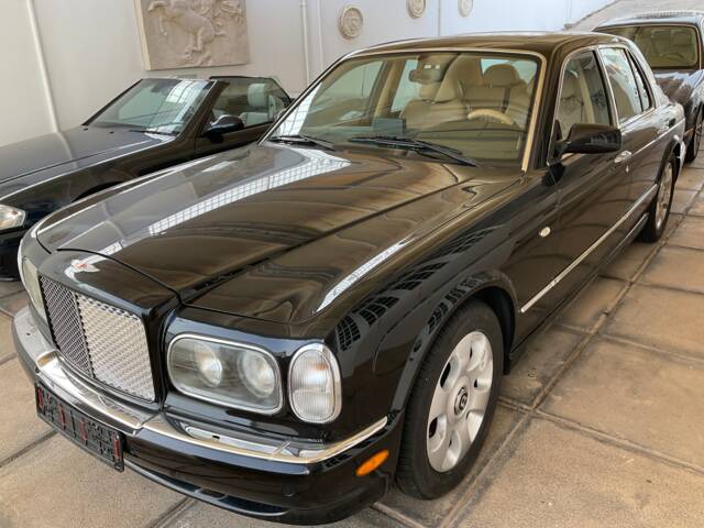 Image 1/33 de Bentley Arnage Red Label (2000)