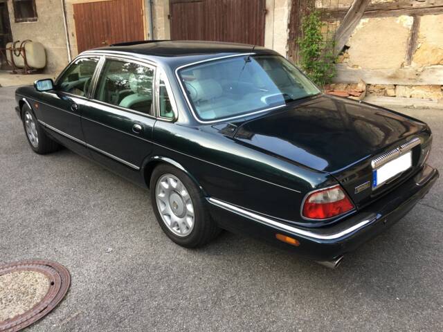 Bild 1/5 von Daimler Super V8 (1998)