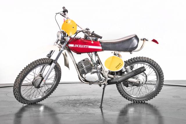 Immagine 1/22 di Ancillotti Scarabeo A 50 Regolarità (1975)