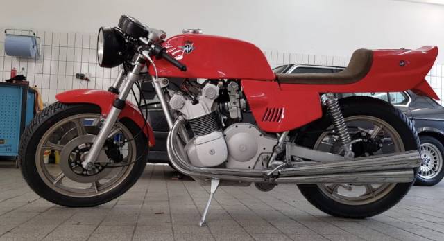 Image 1/18 of MV Agusta DUMMY (1976)