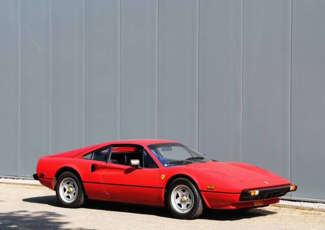 Bild 1/61 von Ferrari 308 GTBi (1982)